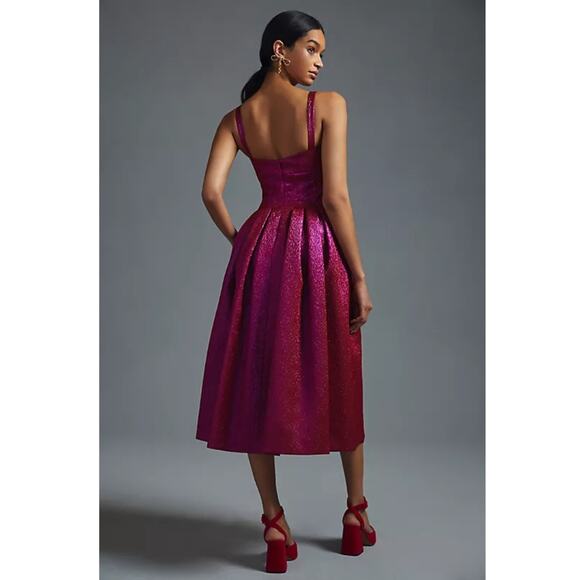 Monique Lhuillier Dress 12 - Picture 3 of 8